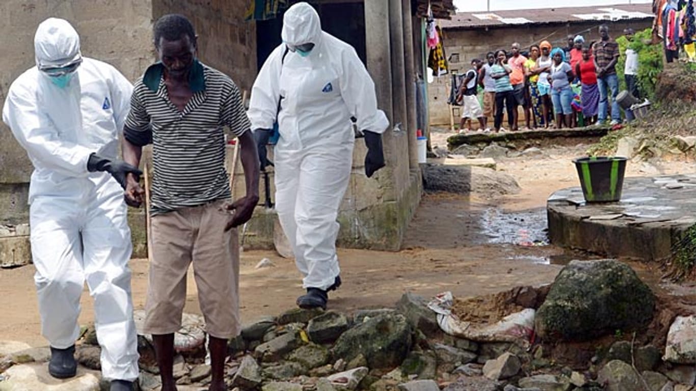 Ebola-Epidemie fordert mehr Opfer als alle bisherigen Ausbrüche zusammen.