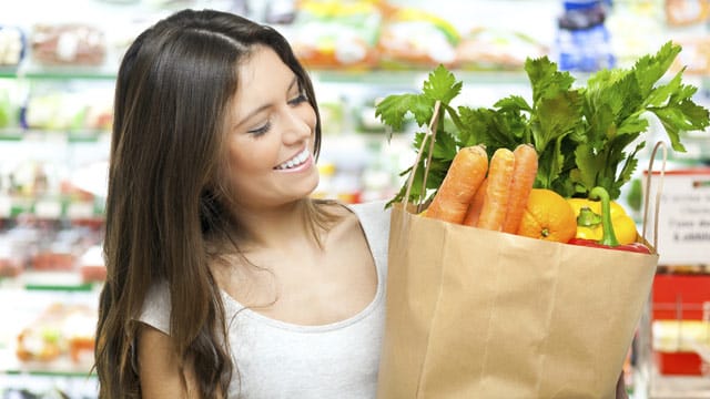 Wenn Sie vegan einkaufen möchten, sollten Sie zusätzliche Vorsichtsmaßnahmen treffen.