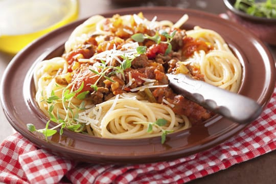 Vegane Bolognese ähnelt optisch und geschmacklich dem Klassiker aus Hackfleisch