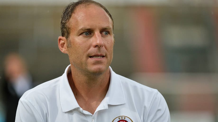 Marc Kienle steht auch künftig bei SV Wehen Wiesbaden an der Seitenlinie. Marc Kienle steht auch künftig bei SV Wehen Wiesbaden an der Seitenlinie.