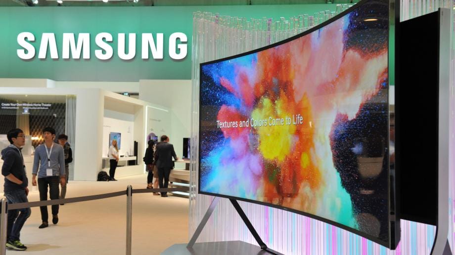 Samsungs bendable Curved TV auf der IFA 2014