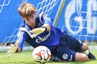 Fabian Giefer beim Torwart-Training auf Schalke.