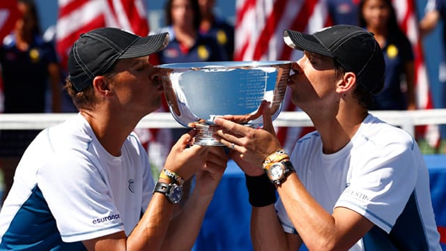 Erfolgreich: Die Bryan-Brüder feiern mit dem Gewinn der Doppelkonkurrenz der US Open ihren 100. Titel. Erfolgreich: Die Bryan-Brüder feiern mit dem Gewinn der Doppelkonkurrenz der US Open ihren 100. Titel.