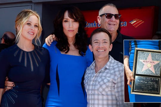 Die Stars aus "Eine schrecklich nette Familie" wieder vereint: Christina Applegate, Katey Sagal, David Faustino und Ed O'Neill.