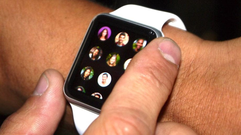 Variable Symbole: Listen werten auf der Apple Watch meist grafisch dargestellt. Das Adressbuch etwa als eine Folge von Porträts.