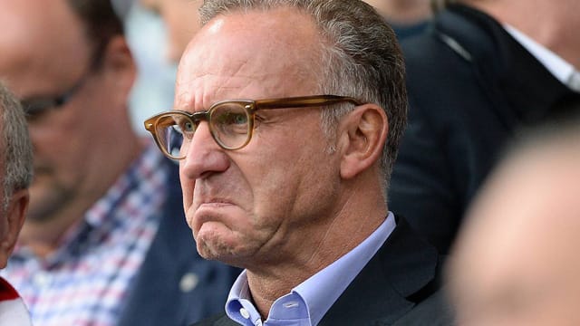Karl-Heinz Rummenigge kritisiert die Diskussion um die spanischen Neuzugänge des FC Bayern. Karl-Heinz Rummenigge kritisiert die Diskussion um die spanischen Neuzugänge des FC Bayern.