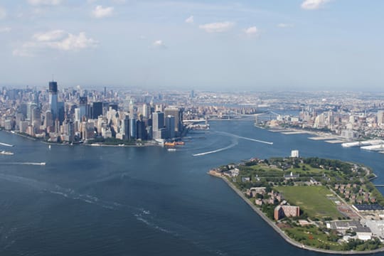 Governors Island liegt direkt vor den Ufern Manhattans - dennoch kennen viele Großstädter die Insel nicht.