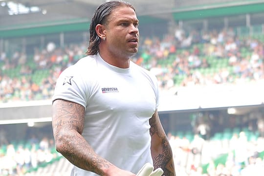 Ex-Nationaltorwart Tim Wiese Anfang September beim Abschiedsspiel von Bremens früherem Stürmerstar Ailton.