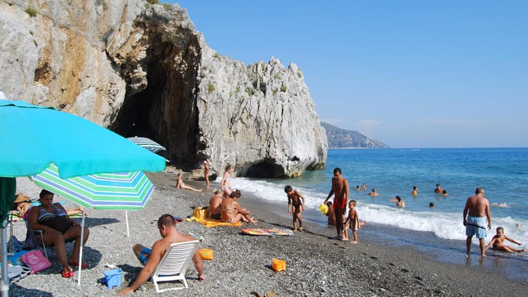 Der Strand am Arco Naturale bietet auch den kleinesten Gästen viel Badefreude.