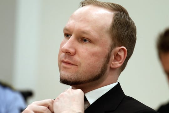 Der Vater des norwegischen Massenmörders Anders Behring Breivik hat ein Buch geschrieben: "Meine Schuld?"