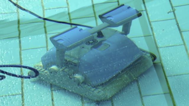 Einige Poolroboter können selbstständig ein Reinigungsprogramm für Ihren Pool erstellen