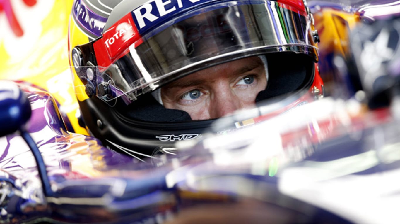 Er hat bislang keinen Sieg und die Titelverteidigung abgeschrieben: Sebastian Vettel fühlt sich in seinem Auto gar nicht wohl.