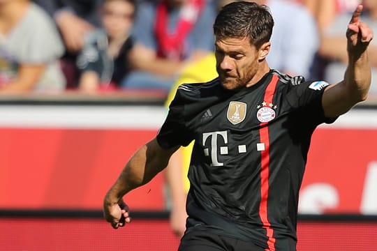 Xabi Alonso dirigiert das Spiel der Bayern seitdem er nach München wechselte.