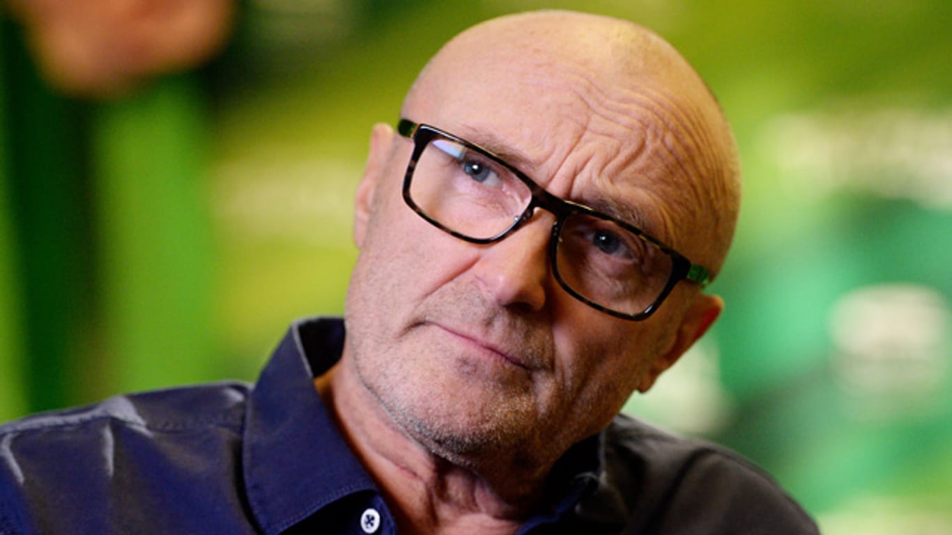 Superstar Phil Collins offenbart, dass sein Leben nicht immer glamourös abgelaufen ist.