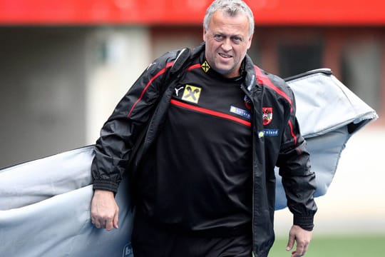 Franz Wohlfahrt bei seiner Arbeit als Torwarttrainer der österreichischen Nationalmannschaft.