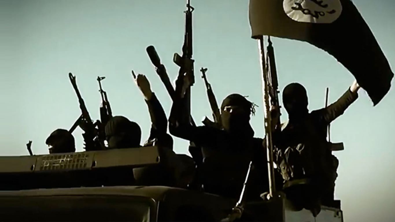 IS-Kämpfer: Rund 450 von ihnen sollen aus Deutschland kommen