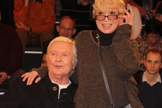 Peer Augustinski und Ingrid Steeger bei einem gemeinsamen Auftritt bei "Markus Lanz" im Dezember 2013.