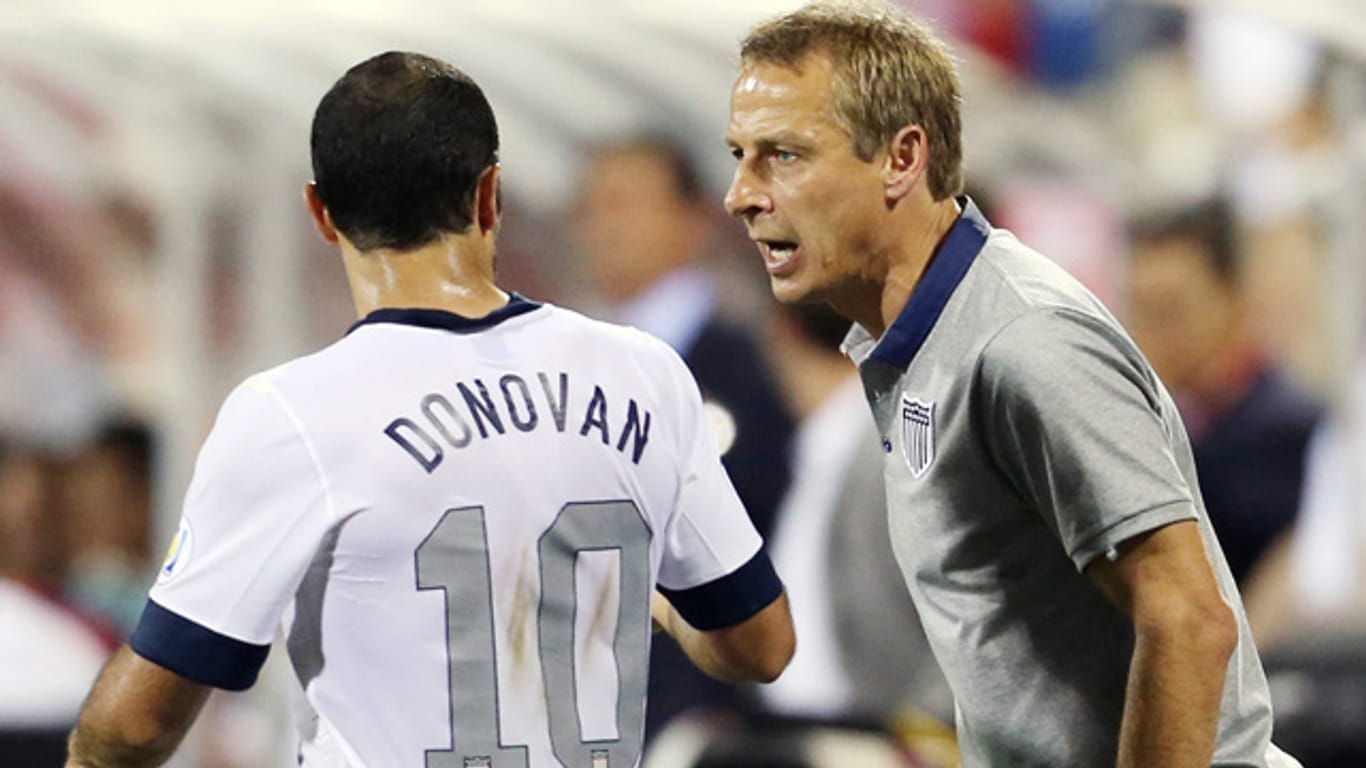 US-Nationalspieler Landon Donovan (li.) und US-Coach Jürgen Klinsmann waren nicht die besten Freunde.