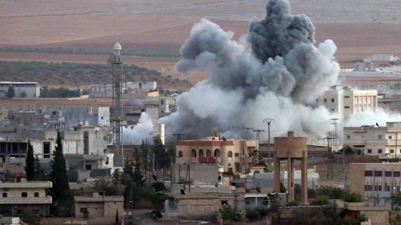 Dass die Luftschläge der Alliierten gegen die IS-Milliz das Stadtgebiet von Kobane treffen, zeigt, wie weit die Gotteskrieger im Kampf um die syrische Kurdenstadt schon vorgerückt sind