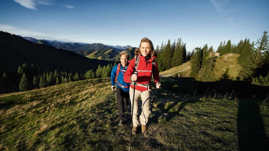 Gipfelstürmer - Wandern ist im Allgäu auch im Herbst bei vielen Urlaubern eine der beliebstesten Aktivitäten.