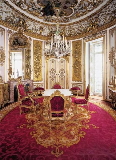 Wo der Märchenkönig tafelte - der Speisesaal in Schloss Linderhof gehört heute bei jeder Führung dazu.