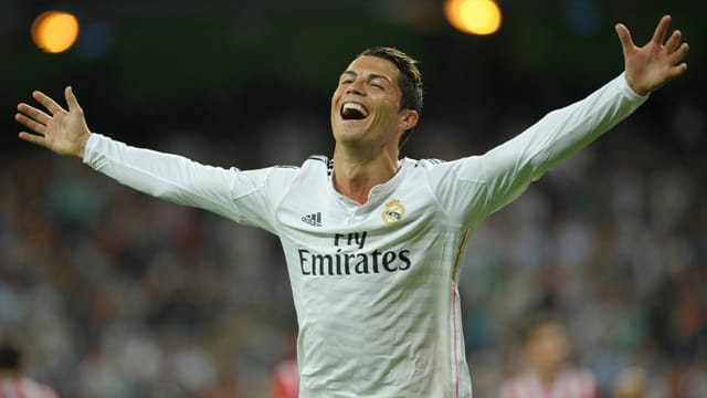 Cristiano Ronaldo von Real Madrid gehört zu den teuersten Fußballern der Welt. Cristiano Ronaldo von Real Madrid gehört zu den teuersten Fußballern der Welt.