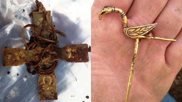 Wertvolle Broschen, reichverzierte Silberkreuze und kostbare Armbänder gehören zu dem außergewöhnlichen Wikingerschatz Wertvolle Broschen, reichverzierte Silberkreuze und kostbare Armbänder gehören zu dem außergewöhnlichen Wikingerschatz