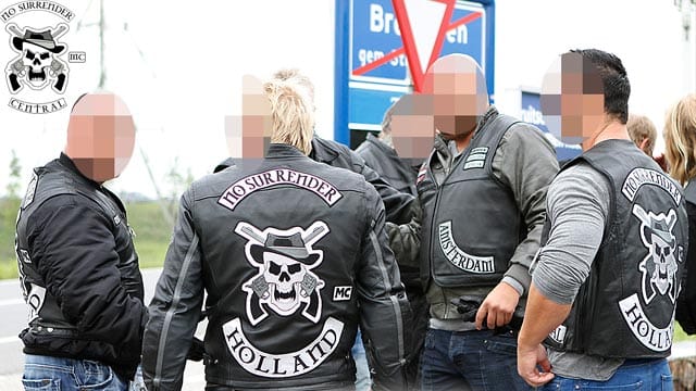 Mitglieder des Rockerclubs No Surrender MC