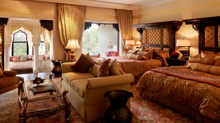 Das Fünf-Sterne-Hotel Rambagh Palace ist im indischen Jaipur gelegen. Es ist ein ehemaliger Fürstenpalast aus dem Jahre 1835 und wurde 1957 zu einem Luxushotel umgebaut.