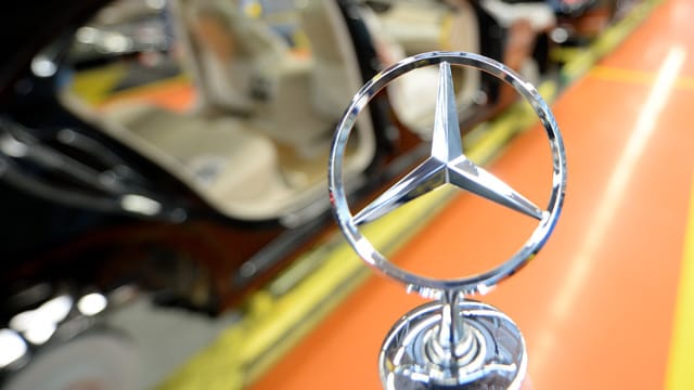 Daimler steigt bei E-Autohersteller Tesla aus