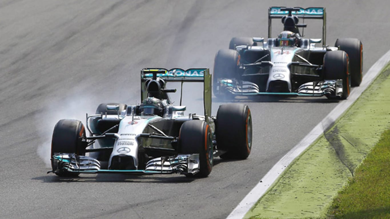 Derzeit liefern sich Nico Rosberg (links) und Lewis Hamilton einen beinharten WM-Kampf. Werden die Karten 2015 neu gemischt?