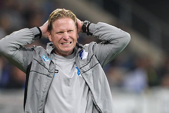 Hoffenheims Trainer Markus Gisdol spricht sich gegen den Einsatz von Torrichtern aus.