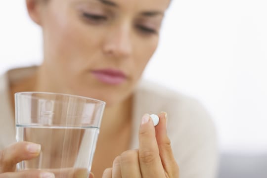 Paracetamol wird zur Schmerzlinderung genommen, kann aber auch das Gegenteil bewirken.