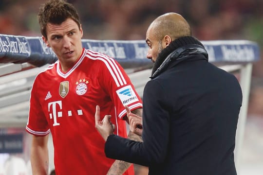 Mario Mandzukic (li.) und Pep Guardiola