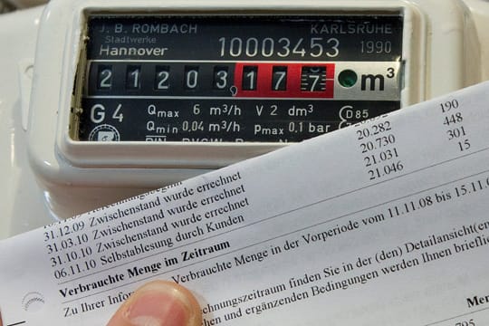 Kunden in den Grundversorgungstarifen für Strom und Gas erhalten transparentere Abrechnungen