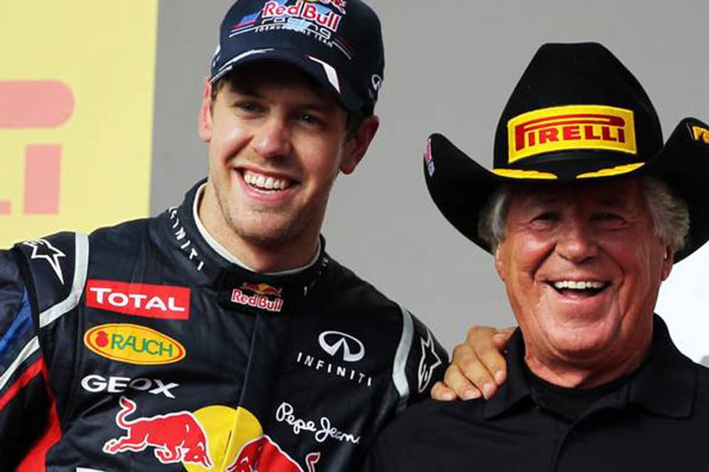 Mario Andretti (re.) glaubt an die Stärke von Sebastian Vettel.