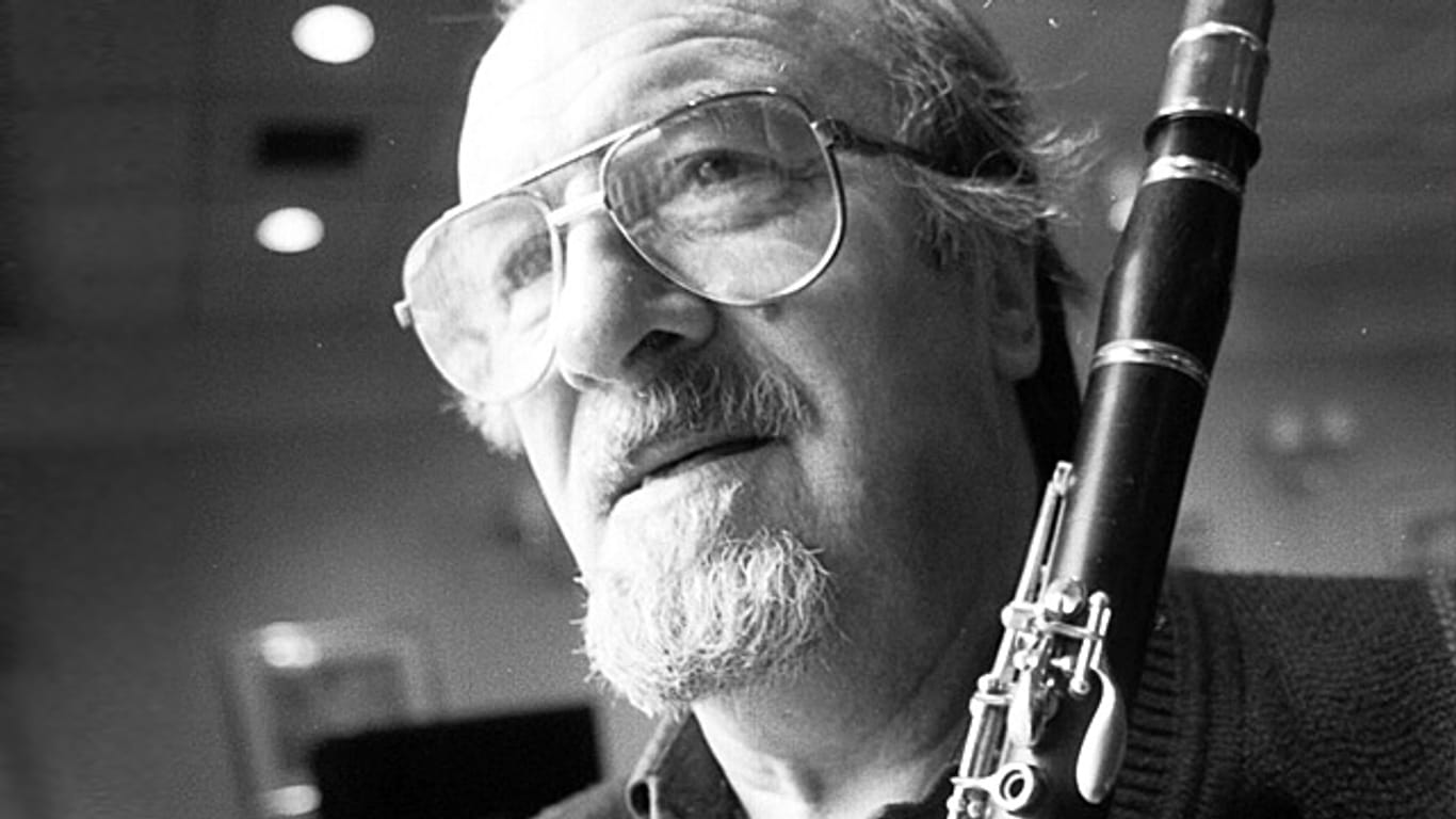 Jazz-Legende Acker Bilk wurde 85 Jahre alt.