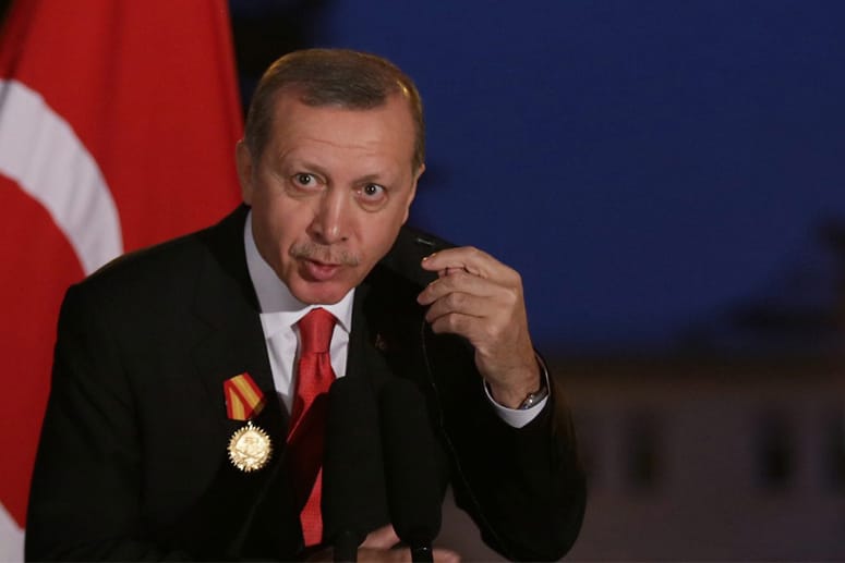 Der türkische Präsident Recep Tayyip Erdogan nimmt sein 2009 erlassenes Rauchverbot sehr genau.