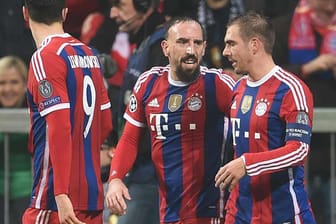 Franck Ribéry (li.) mit Philipp Lahm nach seinem Führungstreffer für die Bayern gegen Rom.