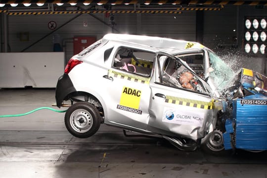 Datsun Go im Crashtest