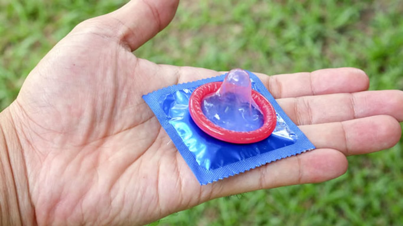 Kondome bieten keinen 100-prozentigen Schutz vor Geschlechtskrankheiten.