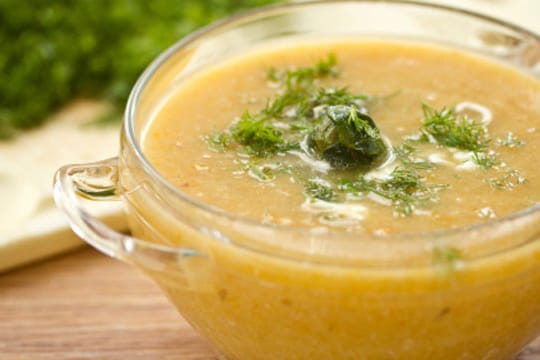 Rosenkohlpüree schmeckt auch kleinen Kindern sehr gut.