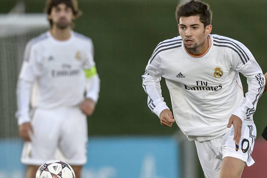 Zinedine Zidanes Sohn Enzo im Dress von Real Madrid.