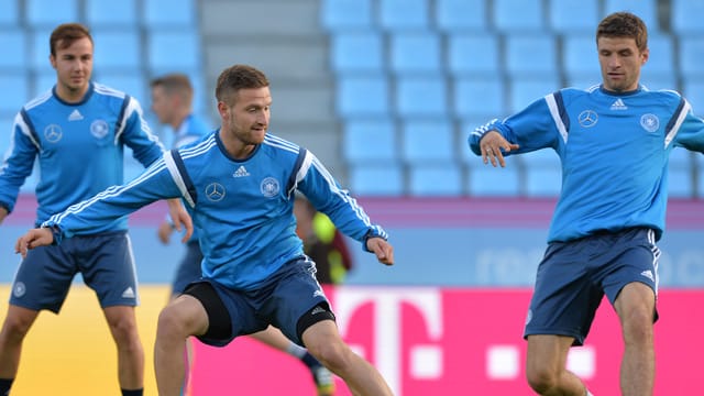 Die spanischen Fans hätten das Training des Weltmeisters gerne verfolgt.