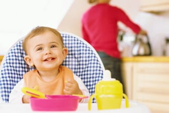 Wenn Sie Babybrei selber kochen, können Sie bestimmen, was Ihr Baby isst.
