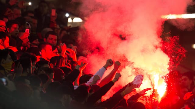 Gefährliche Szenen im Signal-Iduna-Park bei der Partie gegen Galatasaray