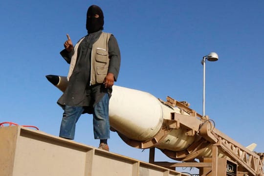 Nach Angaben des Verfassungsschutzes sollen bislang 60 Deutsche im Kampf für den IS gefallen sein