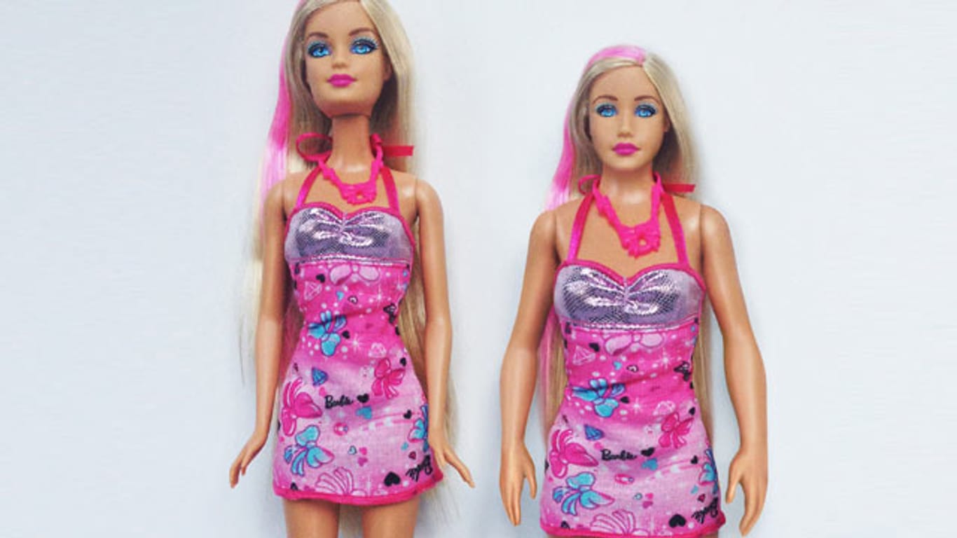 Ungleiche Schwestern: links die unrealistische Barbie, rechts ihr durchschnittlich geformtes Pendant