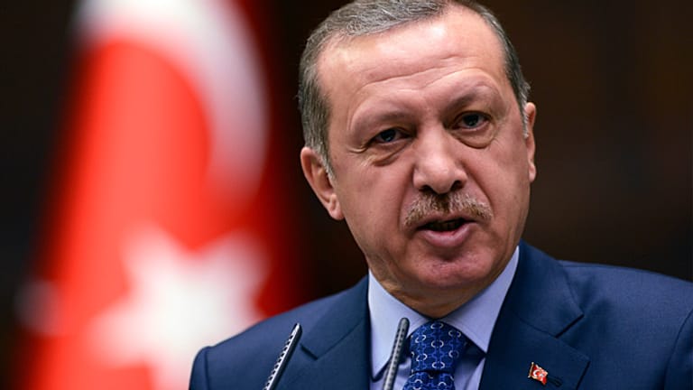 Sieht sich als Mann nicht auf einer Stufe mit Frauen: Recep Tayyip Erdogan