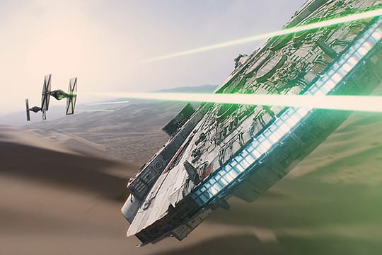 Der "Rasende Falken" unter Beschuss: Szene aus dem ersten Trailer zu "Star Wars: Episode VII".